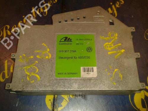 Used Electronic module VW GOLF III (1H1) 2.8 VR6 (174 hp) 5311212