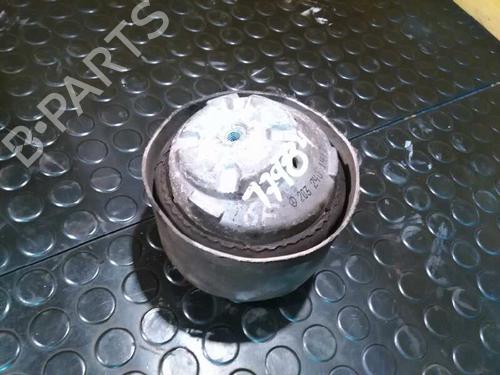 Used Engine mount MERCEDES-BENZ CLC-CLASS (CL203) CLC 220 CDI (203.708) (150 hp) 10274427