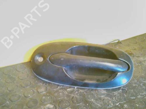 Used Front right exterior door handle KIA CARNIVAL II (GQ) [1999-2007]  6949558
