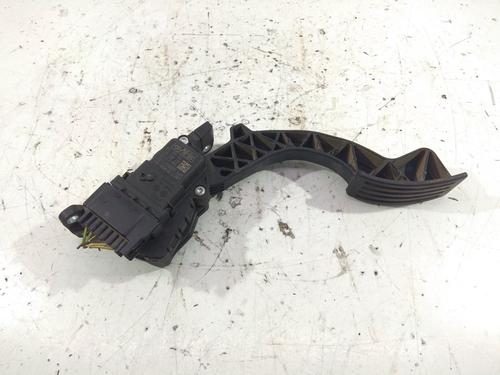 pedal-volvo-c30-533-20-d-4m519f836ah-2006-2007-2008-2009-2010-2011-2012-2013-8874515 main image