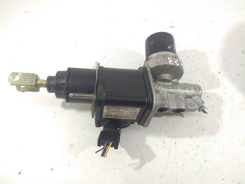 Used Brake master cylinder MERCEDES-BENZ E-CLASS (W211) E 320 CDI (211.026) (204 hp) 7012819