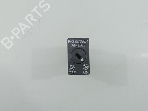 Used Switch AUDI A1 CITY CARVER (GBH) 30 TFSI (116 hp) 32348907