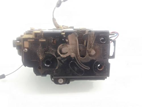 Venstre foran lås VW PASSAT B5.5 (3B3) 1.9 TDI | BP19037677C98 