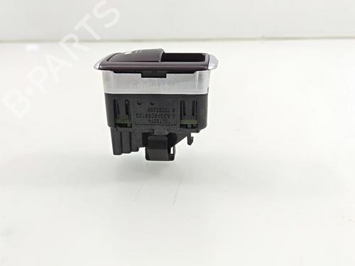 Right front window switch MERCEDES-BENZ GLA-CLASS (X156) GLA 200 CDI / d (156.908) | BP21808310I26 