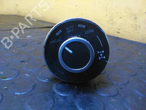 Used Switch VW TOUAREG (7LA, 7L6, 7L7) [2002-2013]  8801909