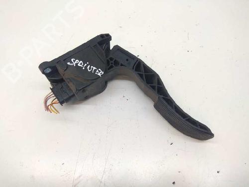 Used Pedal MERCEDES-BENZ SPRINTER 3-t Van (B903) 311 CDI (903.661, 903.662, 903.663) (109 hp) 6583898