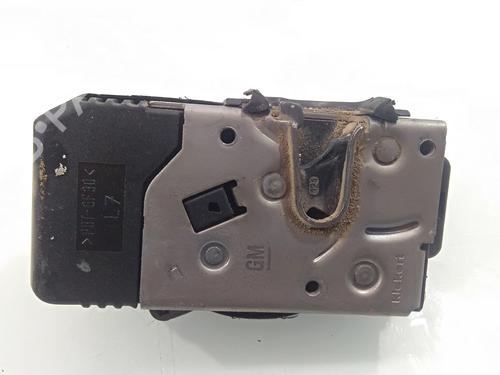 Used Rear left lock OPEL VIVARO A Van (X83) [2001-2015]  18471151