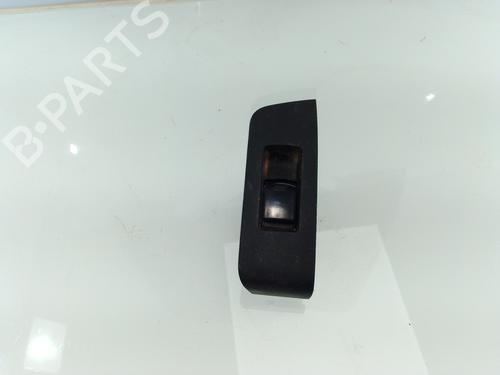 Used Right rear window switch NISSAN X-TRAIL II (T31) [2007-2018]  28376506