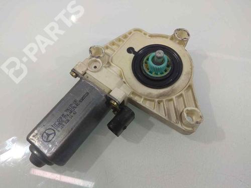 Used Front right window mechanism Front right window mechanism MERCEDES-BENZ B-CLASS Sports Tourer (W245) B 180 CDI (245.207) (109 hp) 10549894 10549894