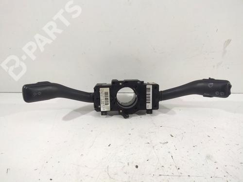 Forlygtekontakt SEAT LEON (1M1) 1.9 TDI (110 hp) 8819403