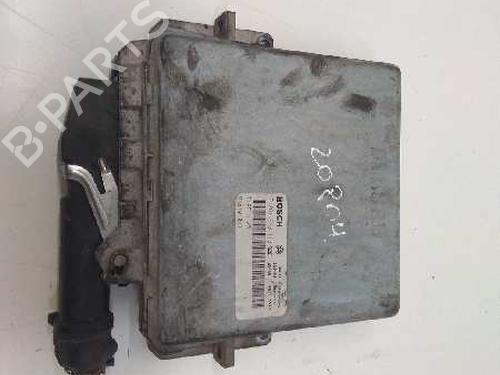 Used Engine control unit (ECU) LAND ROVER FREELANDER I (L314) 2.0 DI 4x4 (98 hp) 6572810
