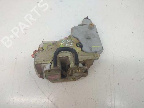 Used Front left lock NISSAN PRIMERA (P11) [1996-2001]  5808565