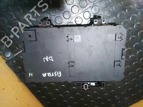 Fuse box OPEL ASTRA H (A04)  | BP5306562E1 