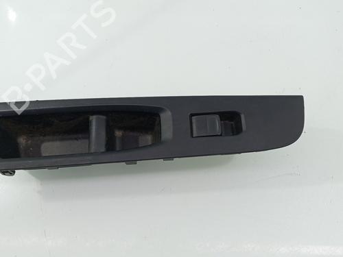 right-front-window-switch-toyota-yaris-_p13_-2010-2011-2012-2013-2014-2015-2016-2017-2018-2019-2020-29953793 main image