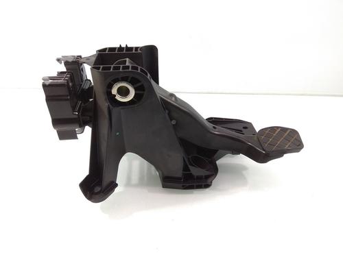 clutch-pedal-seat-leon-5f1-20-tdi-5q1721058dl-2012-2013-2014-2015-2016-2017-2018-2019-2020-2021-11174813 main image
