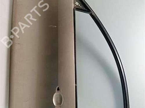 Used Left front door Left front door 38522762 38522762