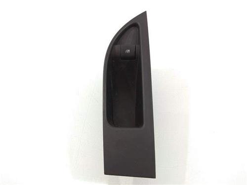 Used Right rear window switch Right rear window switch 11742957 11742957