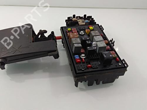 Used Fuse box OPEL ASTRA J (P10) [2009-2016]  18470290