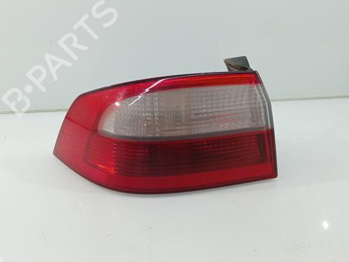 Used Left taillight RENAULT LAGUNA II (BG0/1_) [2001-2007]  30682625