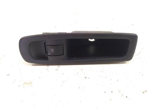 Used Right rear window switch Right rear window switch RENAULT KOLEOS I (HY_) 2.0 dCi 4x4 (HY0B) (173 hp) 7249546 7249546