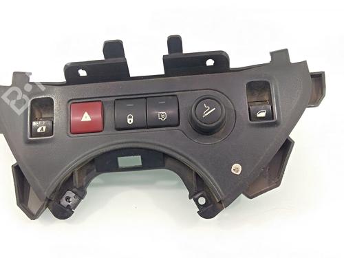 Interrupteur de vitre avant gauche CITROËN BERLINGO Box Body/MPV (K9) [2018-2024]null 96662460XT | 96662460XT | WARNING | SIN MANDO ELEVALUNAS IZQUIERDO |