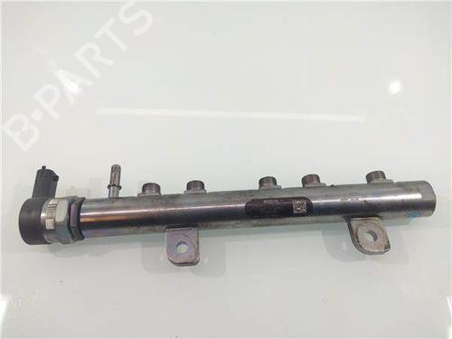 Used Injection rail Injection rail 10348410 10348410