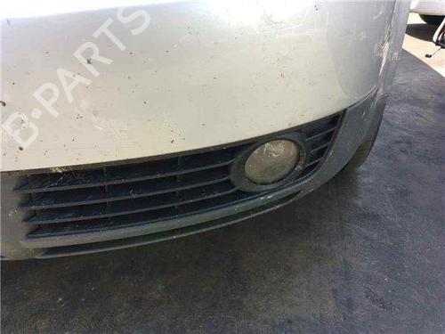 left-front-fog-light-audi-a4-b6-8e2-2000-2001-2002-2003-2004-2005-38519746 main image