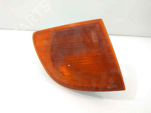 Used Right front indicator MERCEDES-BENZ VITO Van (W638) 112 CDI 2.2 (638.094) (122 hp) 5296742