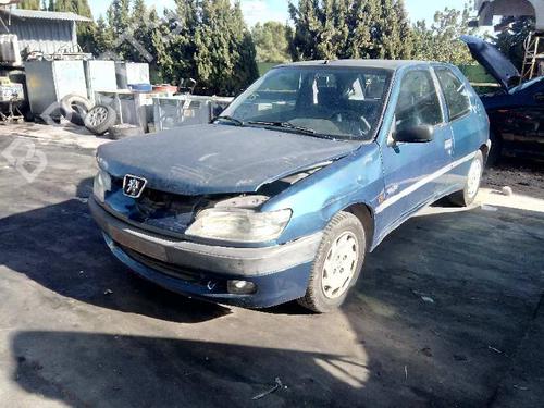 Left headlight PEUGEOT 306 Hatchback (7A, 7C, N3, N5) 1.9 D | BP6867825C28 