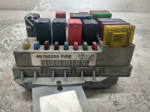 Used Fuse box FIAT PUNTO Hatchback Van (188_) 1.2 60 (60 hp) 5301712