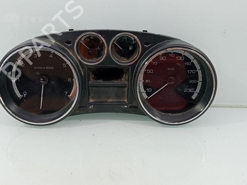 Used Instrument cluster PEUGEOT 308 II (LB_, LP_, LW_, LH_, L3_) [2013-2021]  29400725