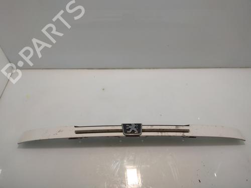 Used Grille PEUGEOT BOXER Van (230L) 1.9 D (68 hp) 13529553