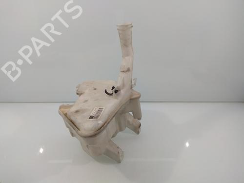 Used Washer pump TOYOTA YARIS (_P9_) 1.33 VVT-i (NSP90_, NSP90R) (100 hp) 14217317