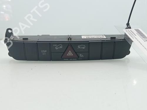 Used Warning switch MERCEDES-BENZ M-CLASS (W164) ML 350 CDI 4-matic (164.122) (224 hp) 25722240