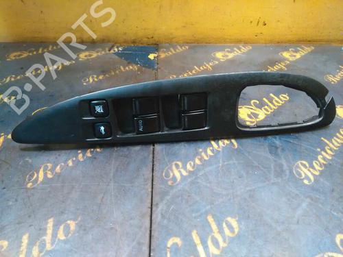 Used Right rear window switch NISSAN PRIMERA (P12) 2.2 dCi (139 hp) 5300821
