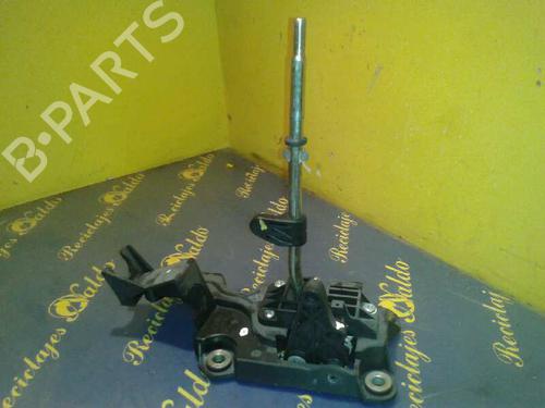 Used Gear lever FORD FOCUS II (DA_, HCP, DP) [2004-2013]  7432008