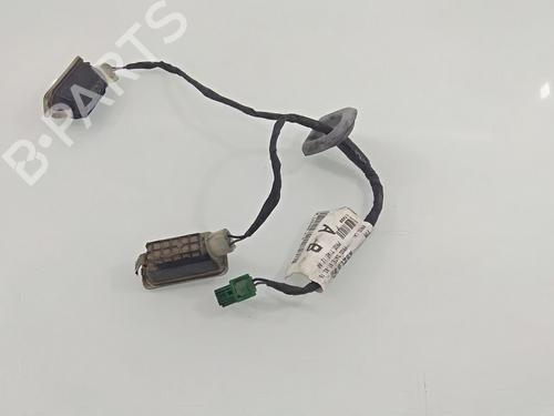 Used Licence plate light FORD TRANSIT COURIER B460 Box Body/MPV [2014-2025]  15653340