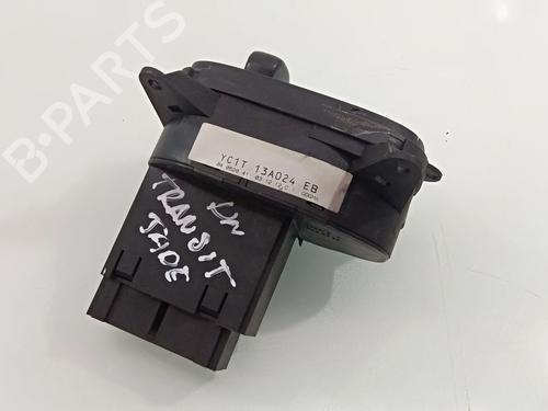 Headlight switch FORD TRANSIT Van (FA_ _) 2.4 DI (FAA_, FAB_, FAC_, FAD_) | BP21785560I24 