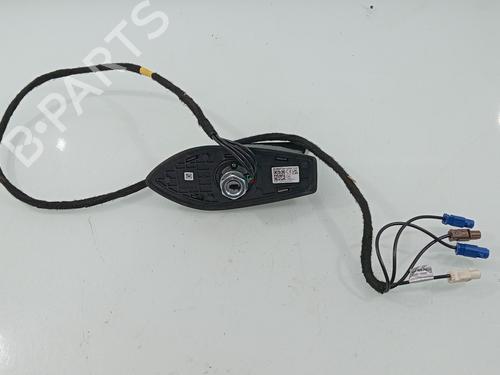 Antenna/Base RENAULT CAPTUR II (HF_) | BP31311402C140