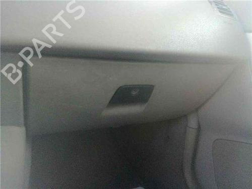 Used Glove box Glove box 38519037 38519037