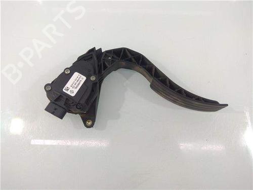 Used Pedal Pedal 13527966 13527966