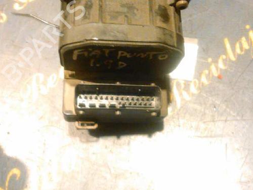Used ABS pump FIAT PUNTO (188_) 1.9 DS 60 (188.031, .051, .231, .251) (60 hp) 5673630