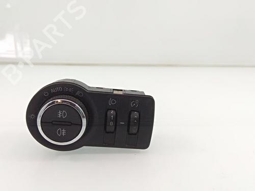 Used Headlight switch CHEVROLET CRUZE (J300) [2009-2025]  15073491