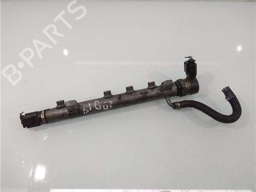 Used Injection rail Injection rail 11723899 11723899