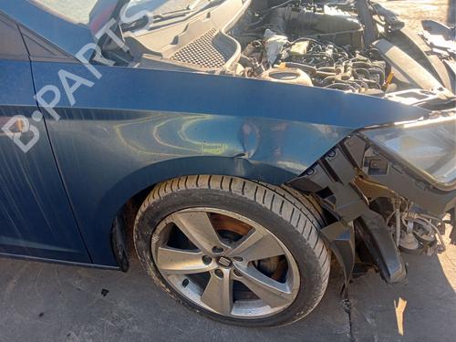Used Right front fenders SEAT LEON ST (5F8) [2012-2020]  22302630