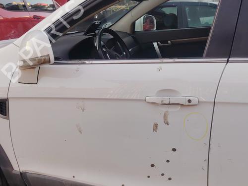 Used Left front door CHEVROLET CAPTIVA (C100, C140) [2006-2026]  31331198