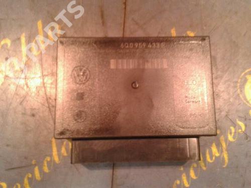 Used Comfort control module Comfort control module 11346618 11346618