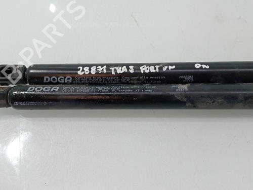 Tailgate lift support HYUNDAI TUCSON (JM) 2.0 CRDi | BP29376817C138 