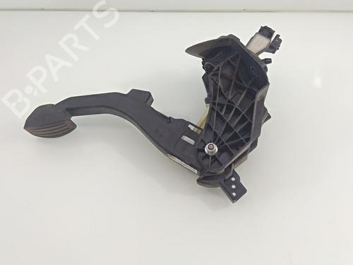 Used Clutch pedal PEUGEOT 3008 II SUV (MC_, MR_, MJ_, M4_) 1.2 THP/ PureTech 130 (MRHNSM, MRHNSU, MRHNSJ, MRHNYW,... (131 hp) 19139266