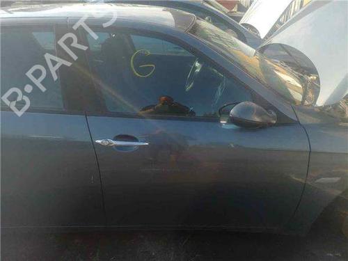 Used Right front door Right front door 38519058 38519058